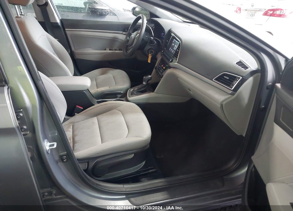 2017 HYUNDAI ELANTRA SE VIN: KMHD84LF1HU154069