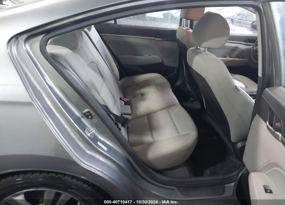 2017 HYUNDAI ELANTRA SE VIN: KMHD84LF1HU154069
