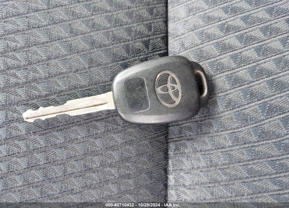 2012 TOYOTA CAMRY VIN: 4T1BF1FK0CU581921