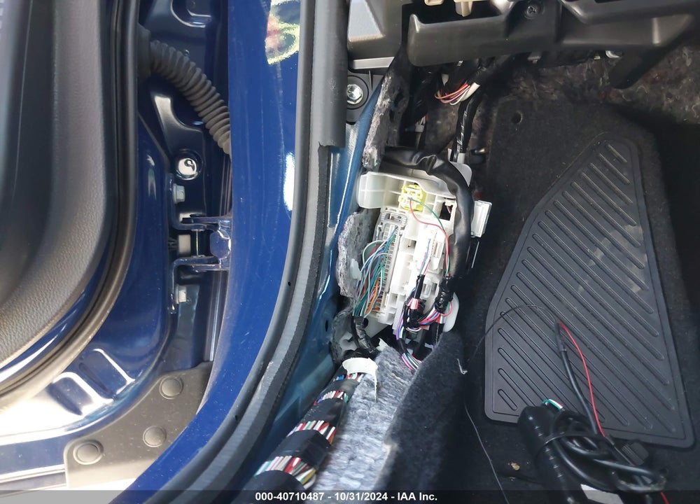 2023 TOYOTA PRIUS XLE AWD-E VIN: JTDADABU6P3005484