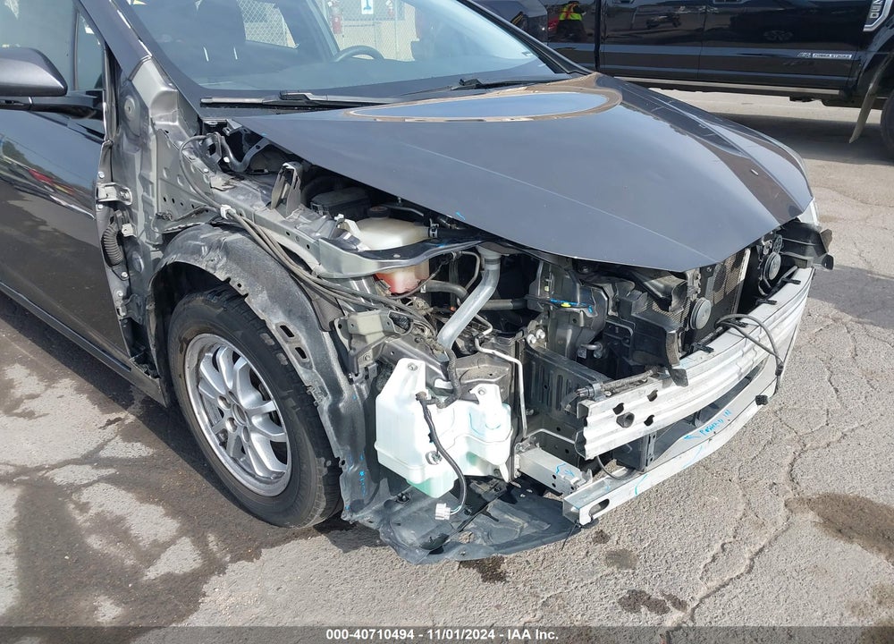 2018 TOYOTA PRIUS TWO VIN: JTDKBRFU5J3602376
