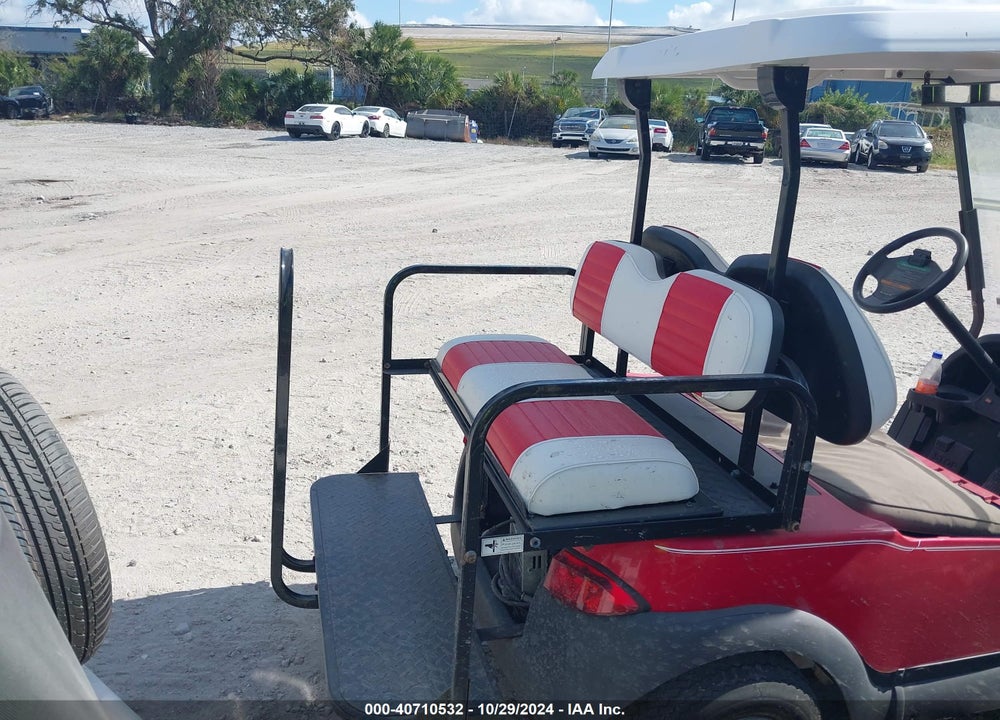 2011 CLUB CAR PRECEDENT VIN: PQ1118190632