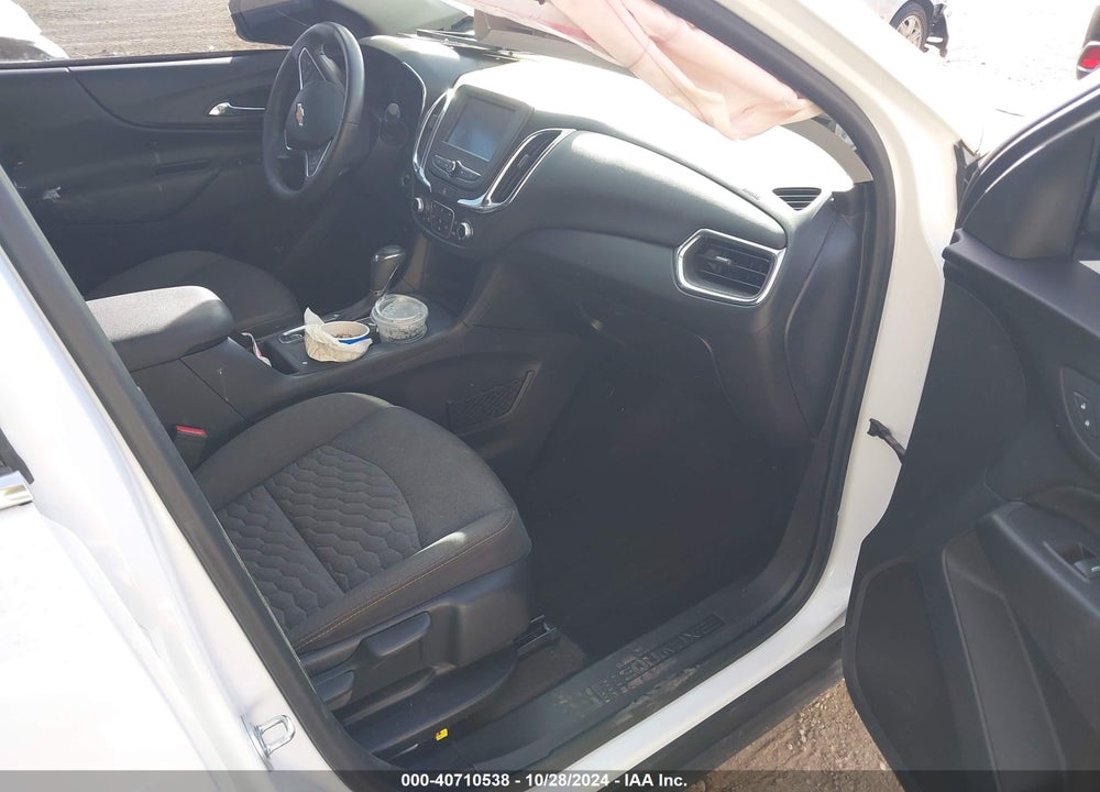 2018 CHEVROLET EQUINOX LT VIN: 2GNAXJEV7J6112689
