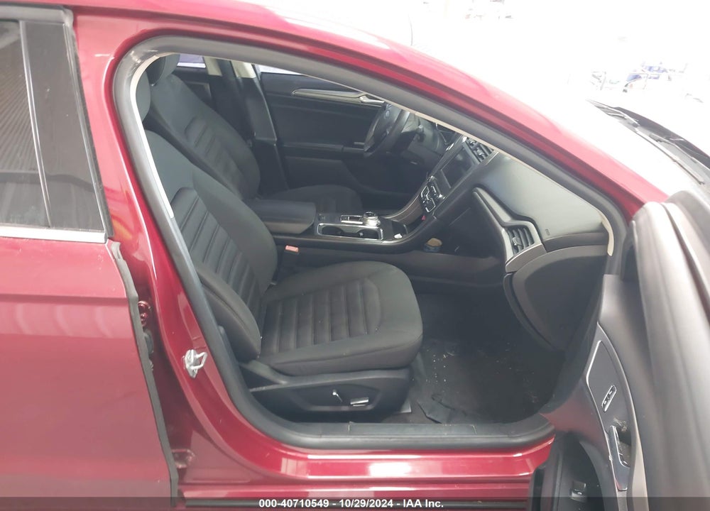 2017 FORD FUSION SE VIN: 3FA6P0H71HR393015