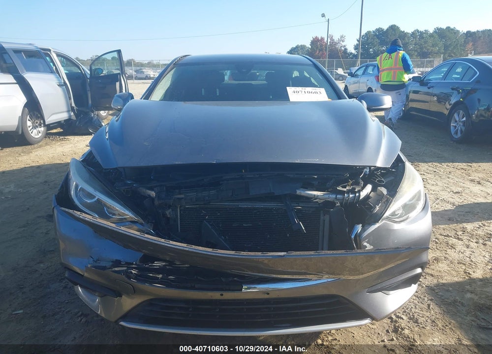 2017 INFINITI QX30 VIN: SJKCH5CP6HA035530