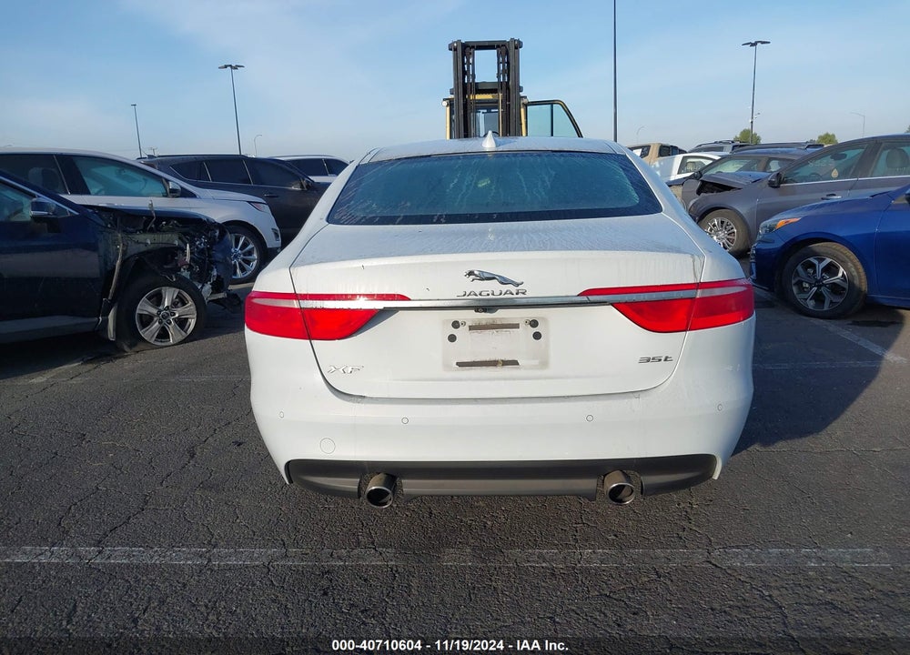 2017 JAGUAR XF 35T PRESTIGE VIN: SAJBE4BV6HCY35199