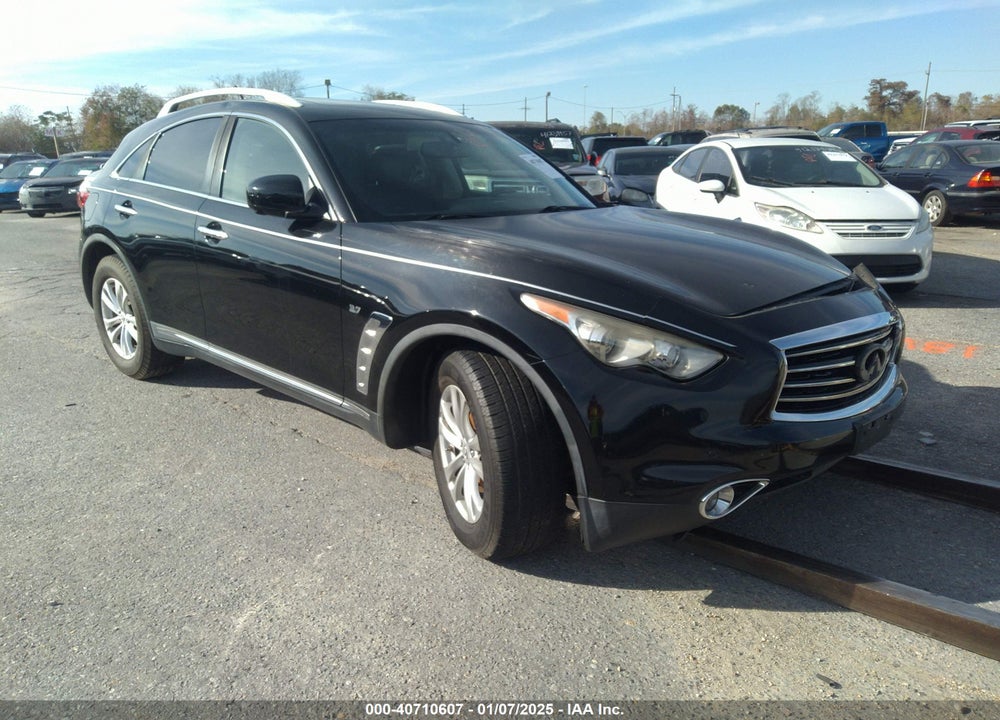 2014 INFINITI QX70 VIN: JN8CS1MW5EM412320