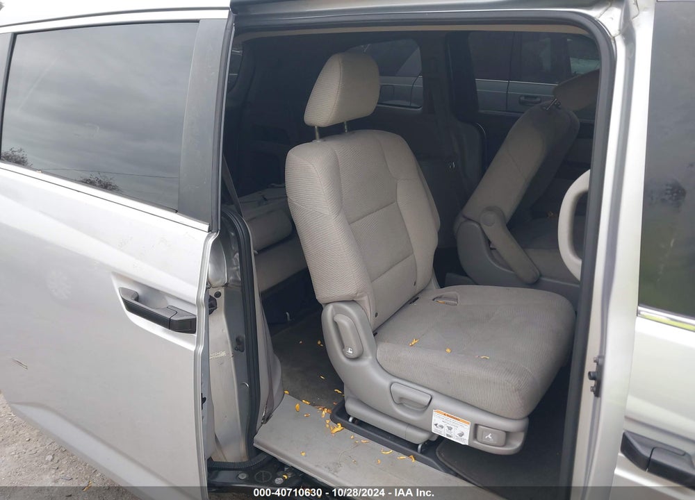 2013 HONDA ODYSSEY LX VIN: 5FNRL5H21DB084273