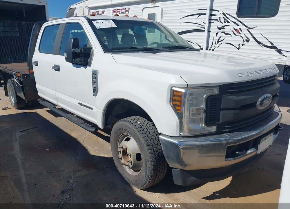 2018 FORD F-350 CHASSIS XL VIN: 1FD8W3HT8JEB98991