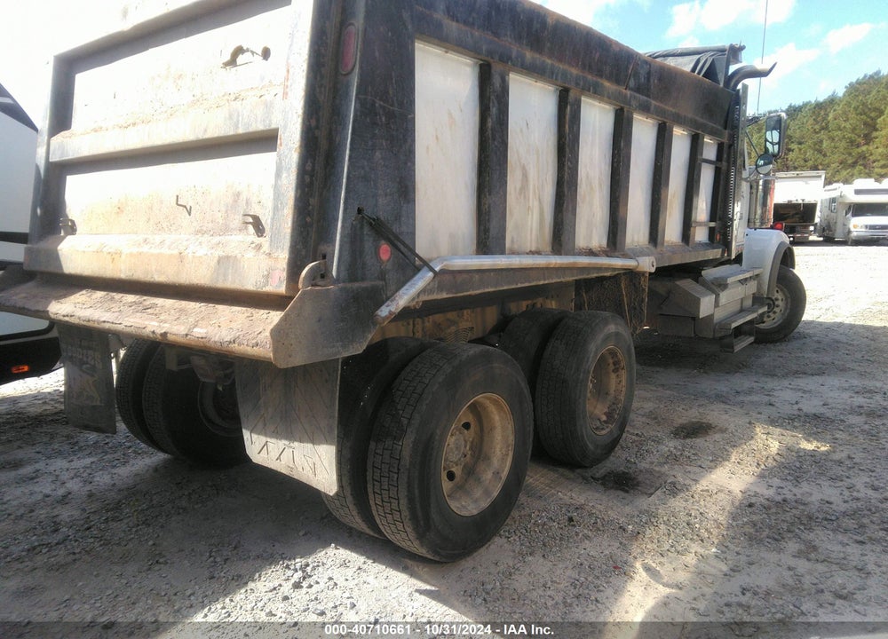 2022 WESTERN STAR 4900 EX VIN: 5KKHAEDV6NPND0615