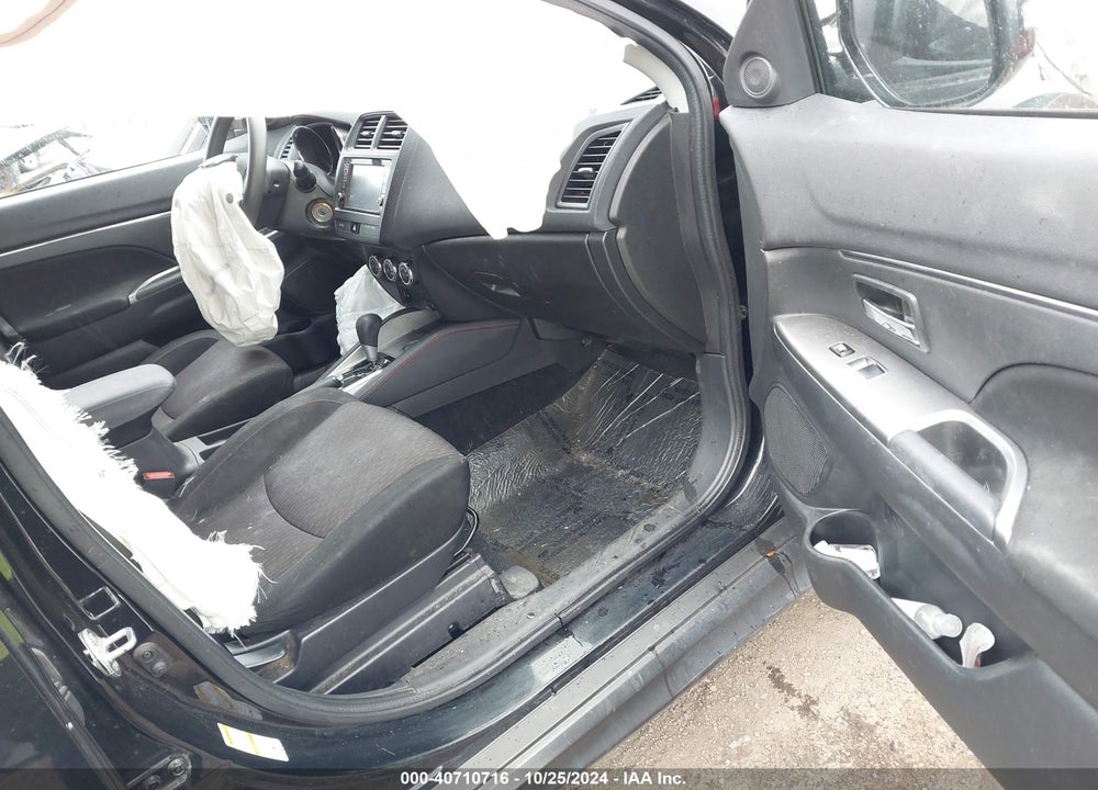 2018 MITSUBISHI OUTLANDER SPORT 2.0 ES VIN: JA4AP3AU4JZ003168