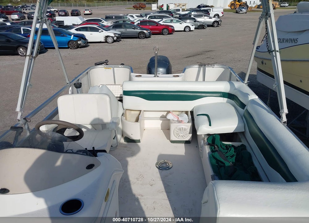 2005 HURRICANE BOAT VIN: GDYP4844C505