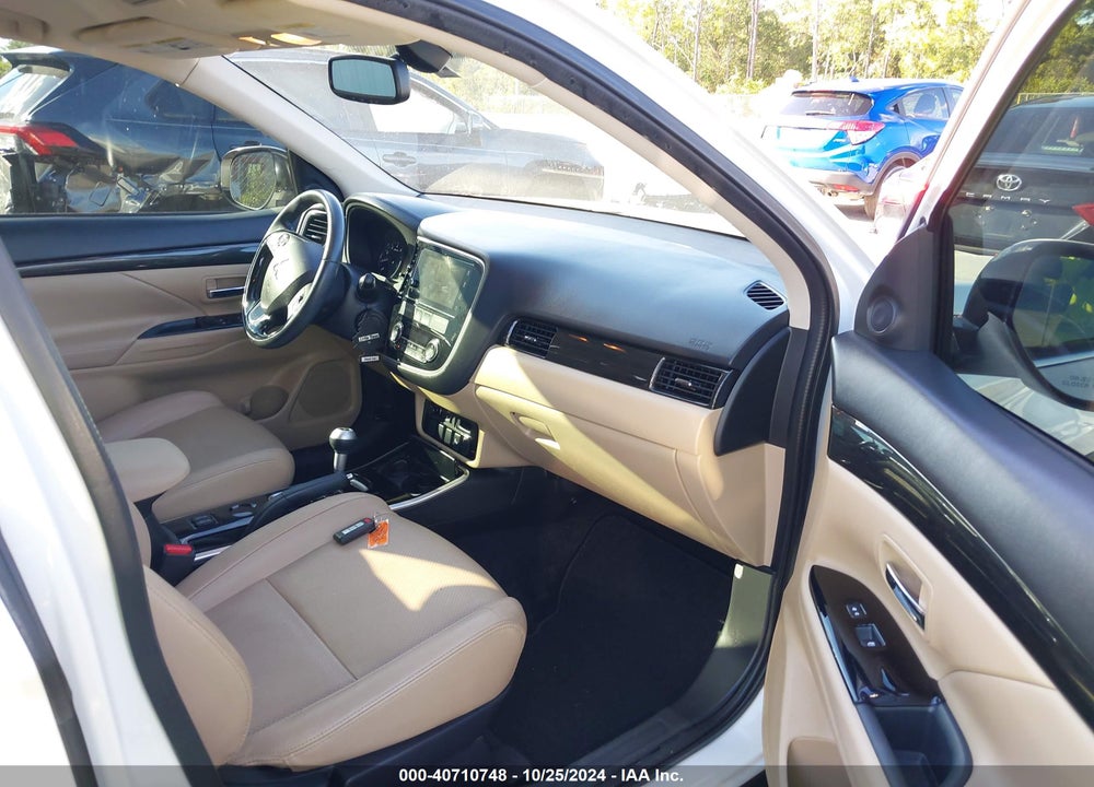 2018 MITSUBISHI OUTLANDER LE/SE/SEL VIN: JA4AD3A32JZ049890