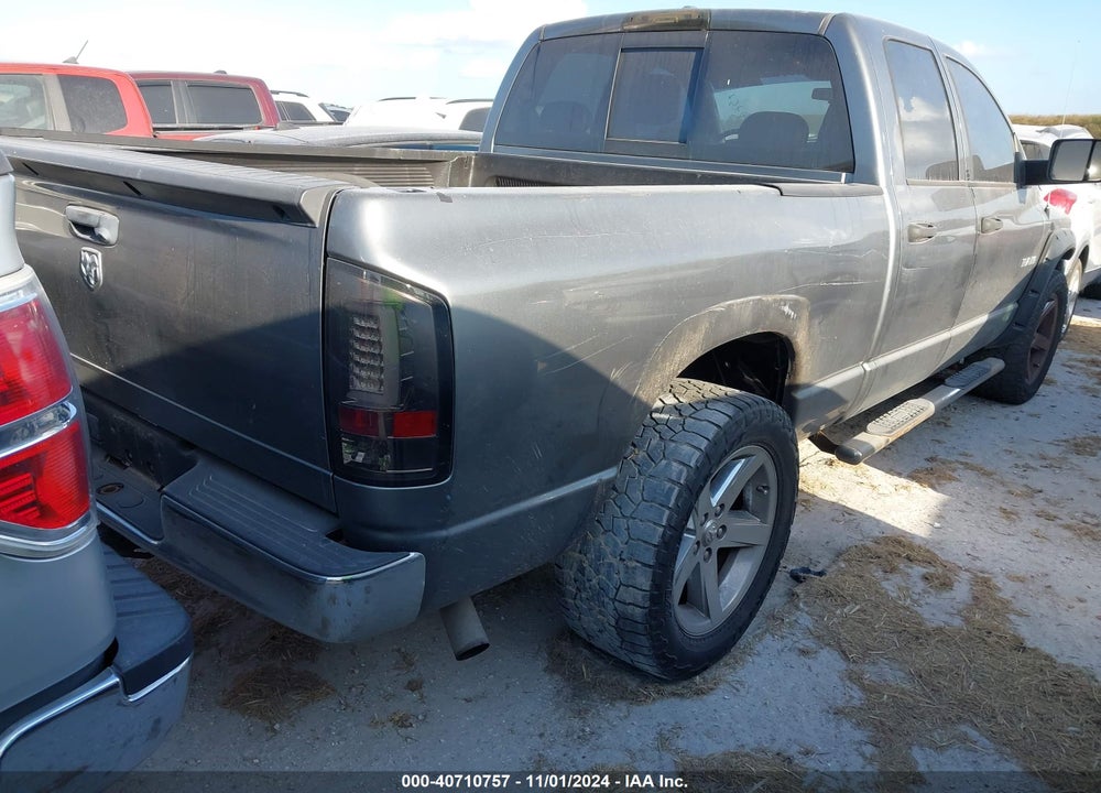 2008 DODGE RAM 1500 SLT VIN: 1D7HA18N08J233703
