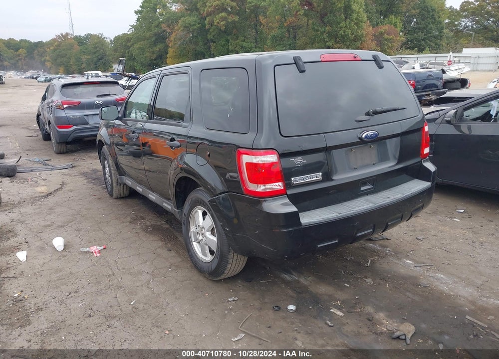 2011 FORD ESCAPE XLS VIN: 1FMCU9C73BKA93808