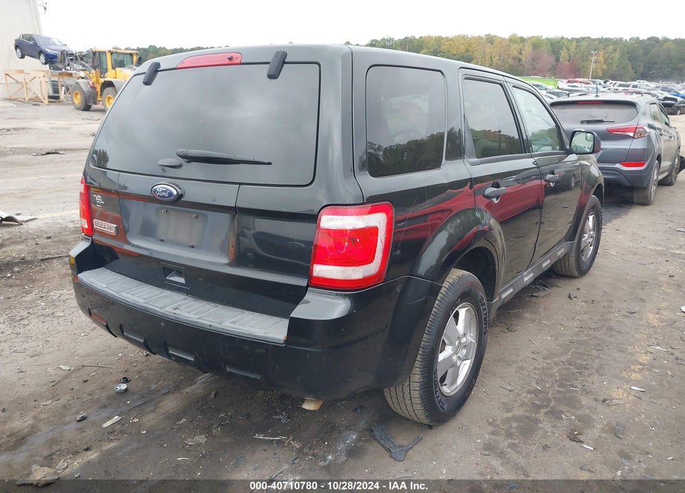 2011 FORD ESCAPE XLS VIN: 1FMCU9C73BKA93808