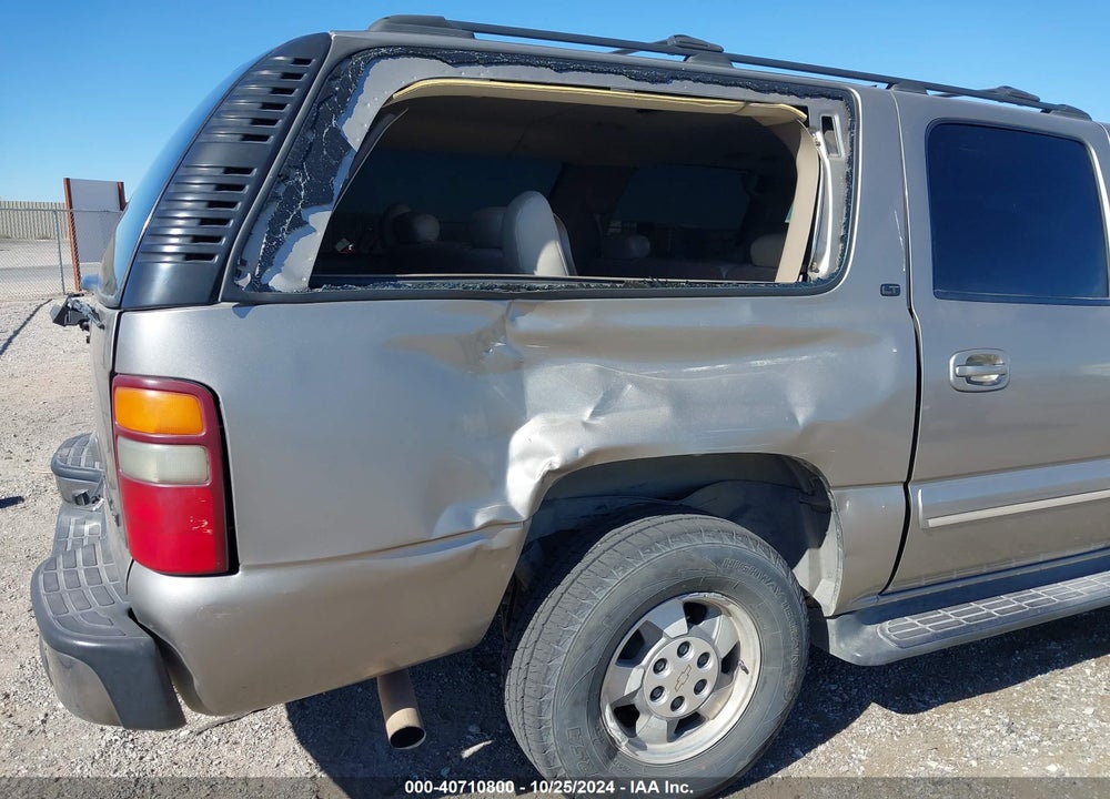 2002 CHEVROLET SUBURBAN 1500 LT VIN: 1GNEC16T82J282008
