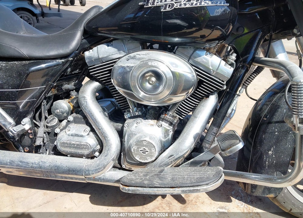 2013 HARLEY-DAVIDSON FLHX STREET GLIDE VIN: 1HD1KBM16DB679178