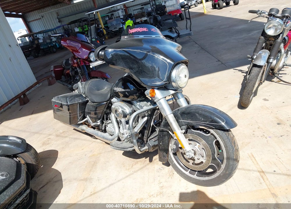 2013 HARLEY-DAVIDSON FLHX STREET GLIDE VIN: 1HD1KBM16DB679178