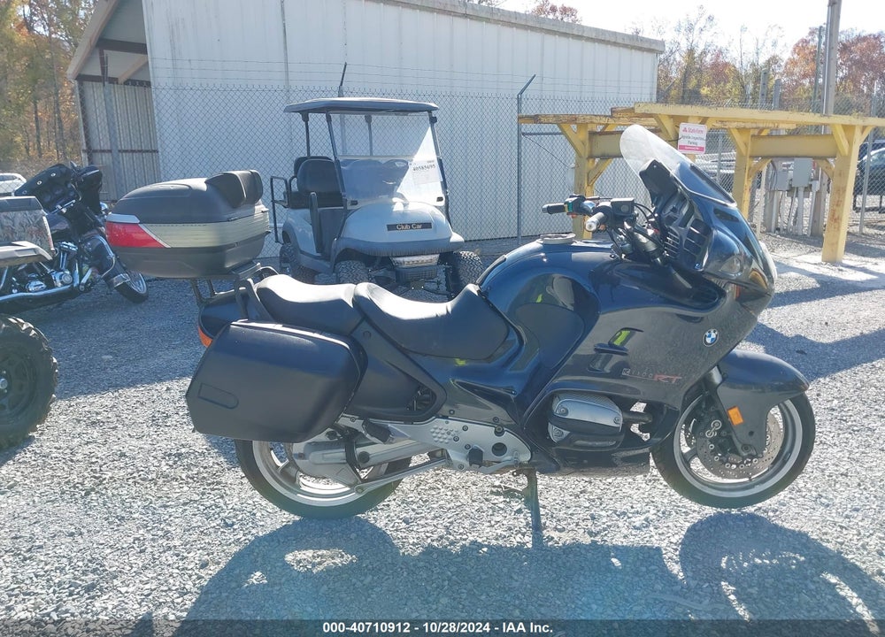 2000 BMW R1100 RT VIN: WB10418A2YZC67462