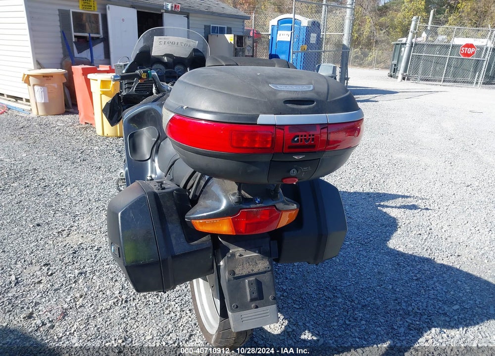 2000 BMW R1100 RT VIN: WB10418A2YZC67462