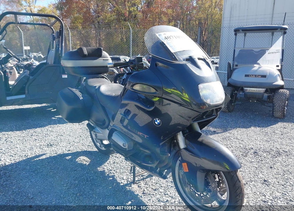 2000 BMW R1100 RT VIN: WB10418A2YZC67462