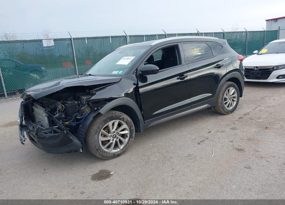 2016 HYUNDAI TUCSON SE VIN: KM8J3CA48GU240376