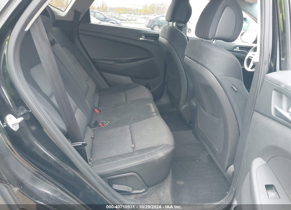 2016 HYUNDAI TUCSON SE VIN: KM8J3CA48GU240376