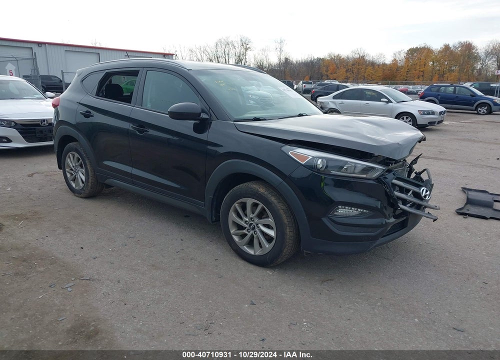 2016 HYUNDAI TUCSON SE VIN: KM8J3CA48GU240376