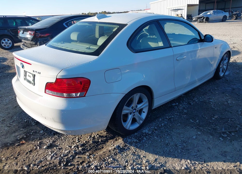 2008 BMW 128I VIN: WBAUP735X8VF06477