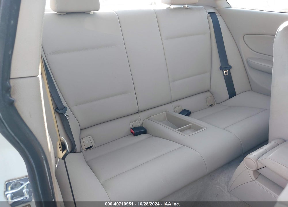 2008 BMW 128I VIN: WBAUP735X8VF06477