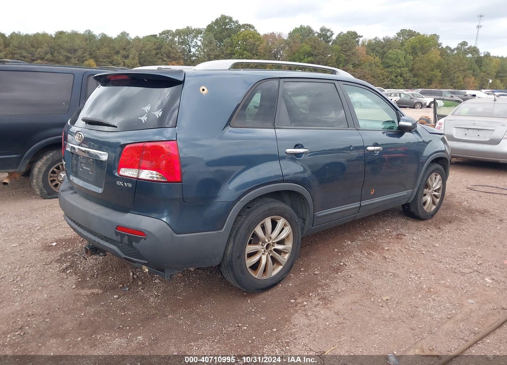2011 KIA SORENTO VIN: 5XYKU4A24BG022293