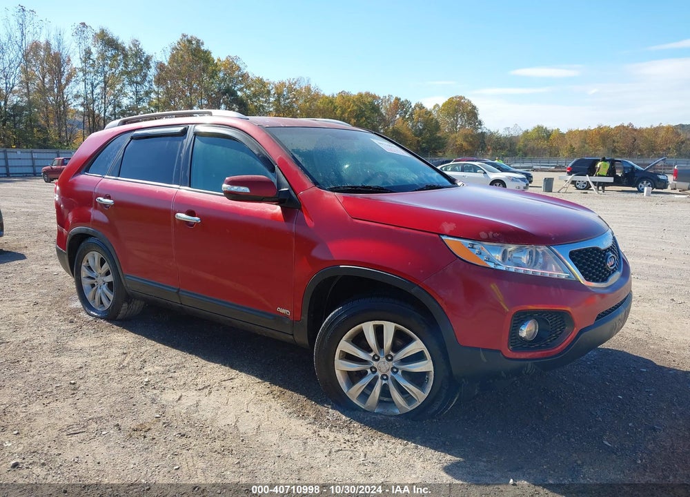 2011 KIA SORENTO LX V6 VIN: 5XYKTDA29BG072576
