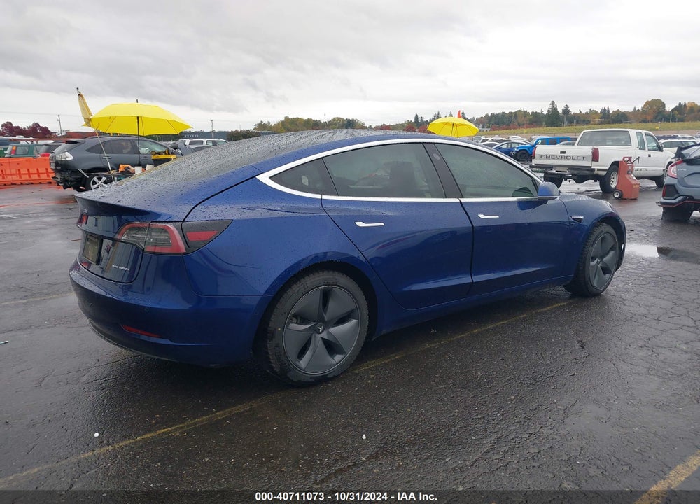 2019 TESLA MODEL 3 VIN: 5YJ3E1EB7KF526628