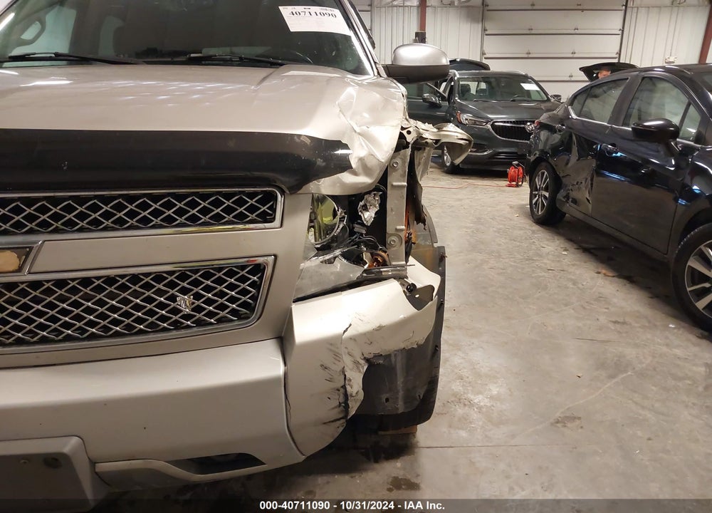 2008 CHEVROLET TAHOE LT VIN: 1GNFK130X8R163663