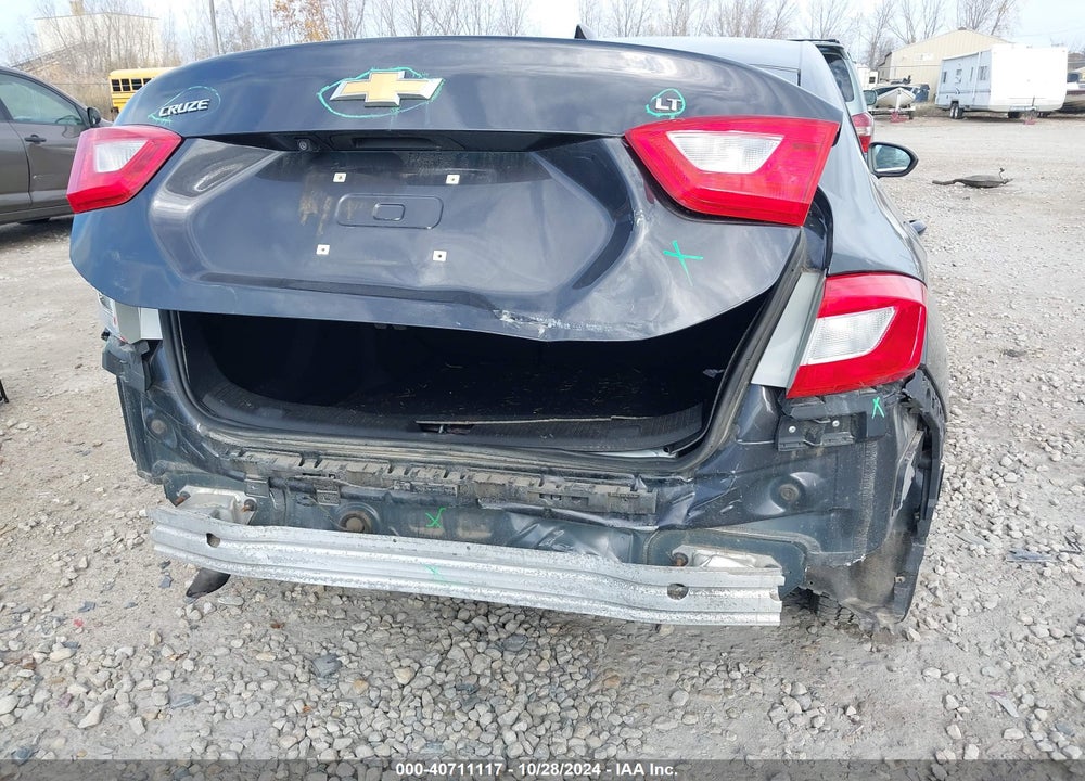2017 CHEVROLET CRUZE LT AUTO VIN: 1G1BE5SM4H7185074