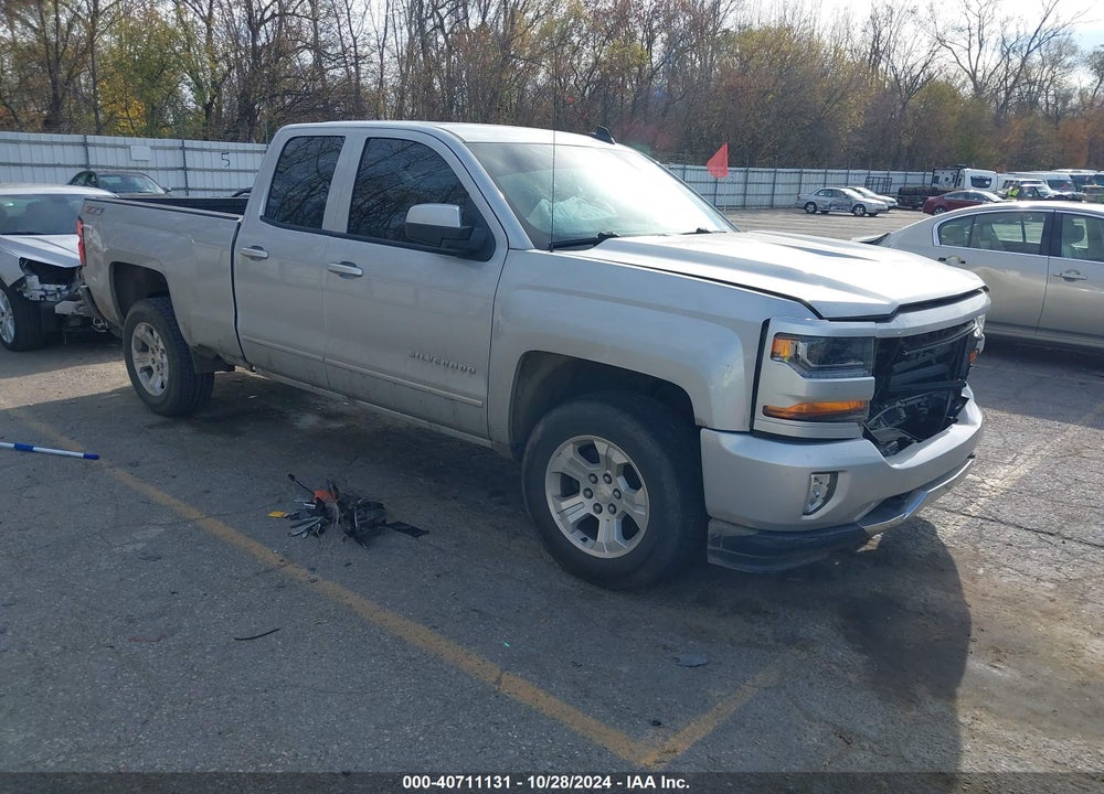 2017 CHEVROLET SILVERADO 1500 LT VIN: 1GCVKREC2HZ319057