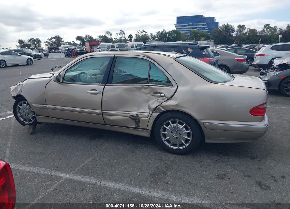 2000 MERCEDES-BENZ E 320 VIN: WDBJF65J2YB062182
