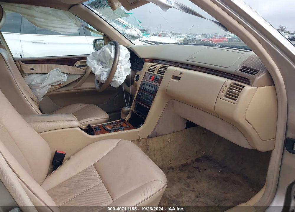 2000 MERCEDES-BENZ E 320 VIN: WDBJF65J2YB062182