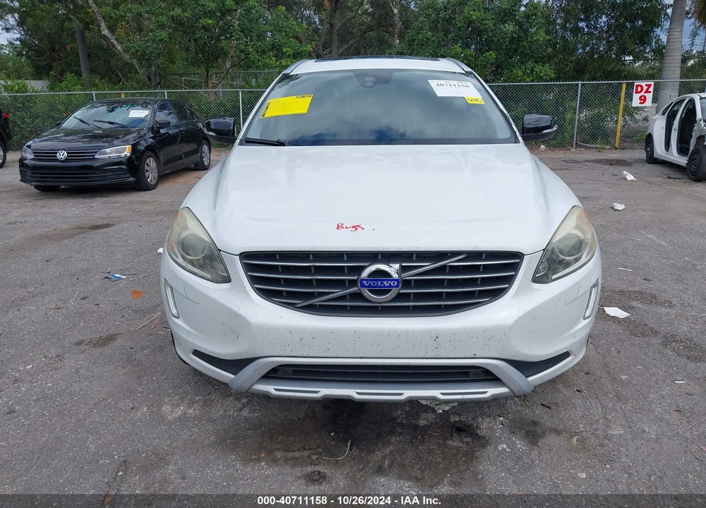 2017 VOLVO XC60 T5 DYNAMIC VIN: YV440MDRXH2113856