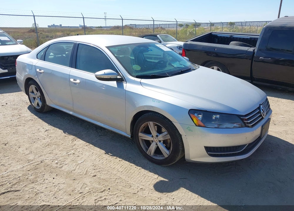 2012 VOLKSWAGEN PASSAT 2.5L SE VIN: 1VWBH7A37CC057718