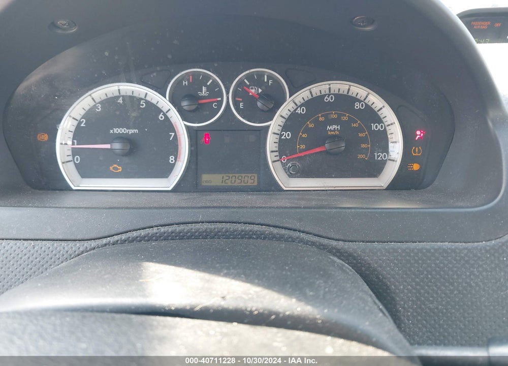 2008 CHEVROLET AVEO LT VIN: KL1TG56668B101584