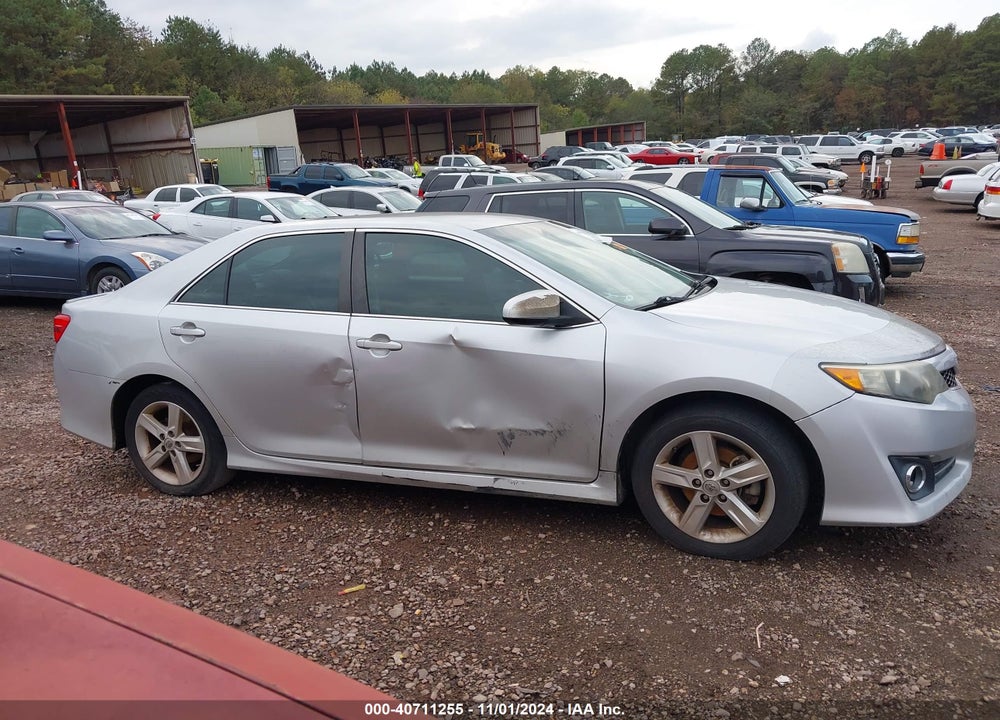 2014 TOYOTA CAMRY SE VIN: 4T1BF1FK7EU812493