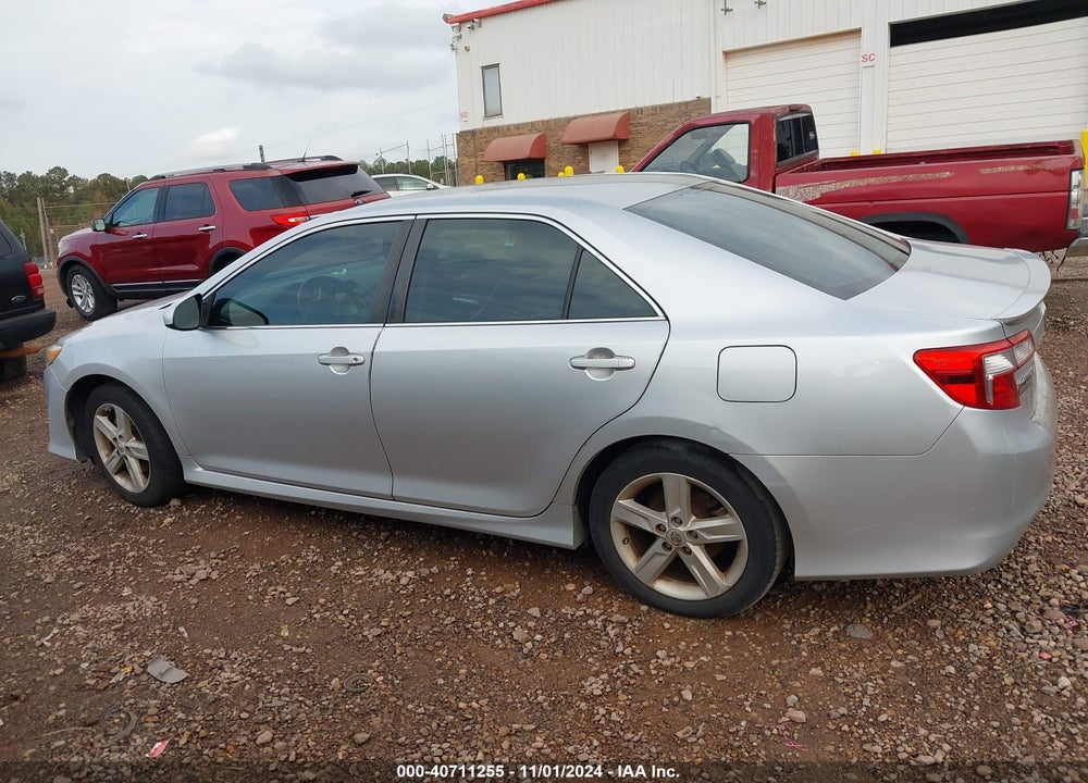 2014 TOYOTA CAMRY SE VIN: 4T1BF1FK7EU812493