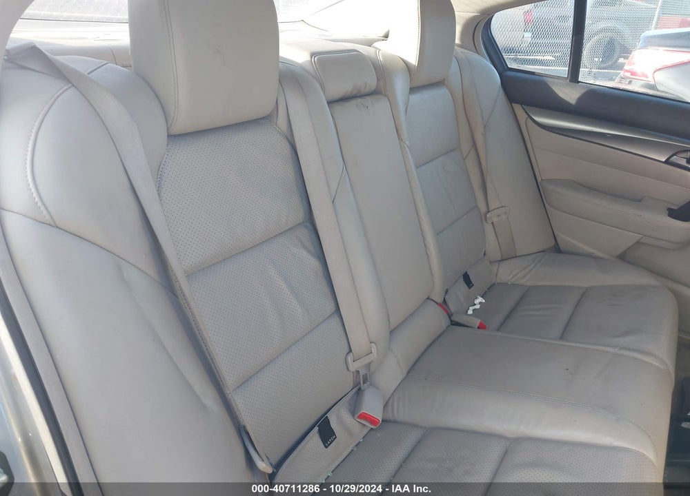 2010 ACURA TL 3.5 VIN: 19UUA8F5XAA011066