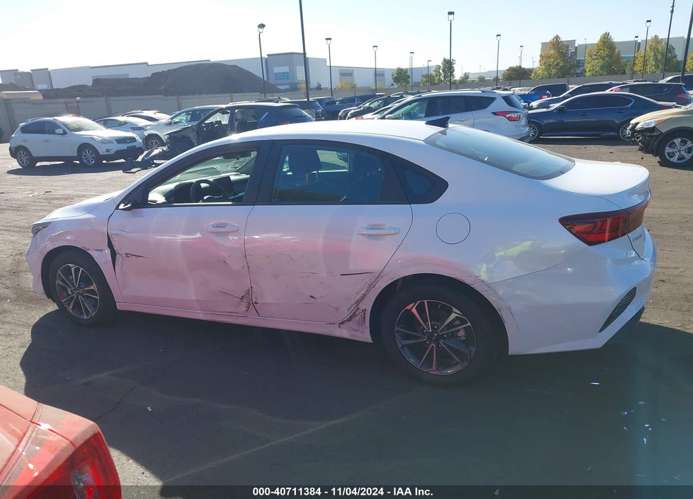 2024 KIA FORTE LXS VIN: 3KPF24AD5RE820852