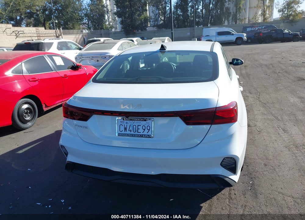 2024 KIA FORTE LXS VIN: 3KPF24AD5RE820852