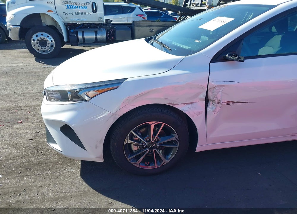 2024 KIA FORTE LXS VIN: 3KPF24AD5RE820852