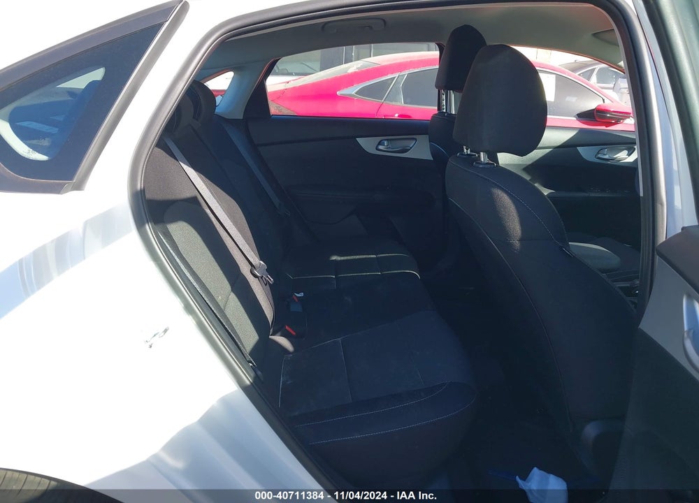 2024 KIA FORTE LXS VIN: 3KPF24AD5RE820852