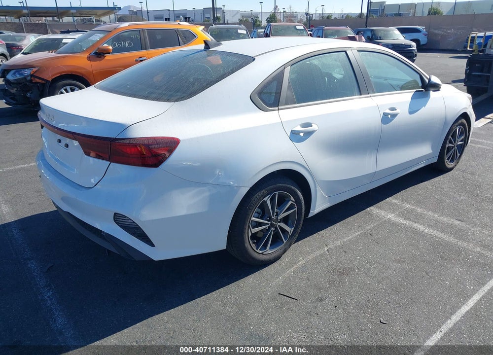 2024 KIA FORTE LXS VIN: 3KPF24AD5RE820852